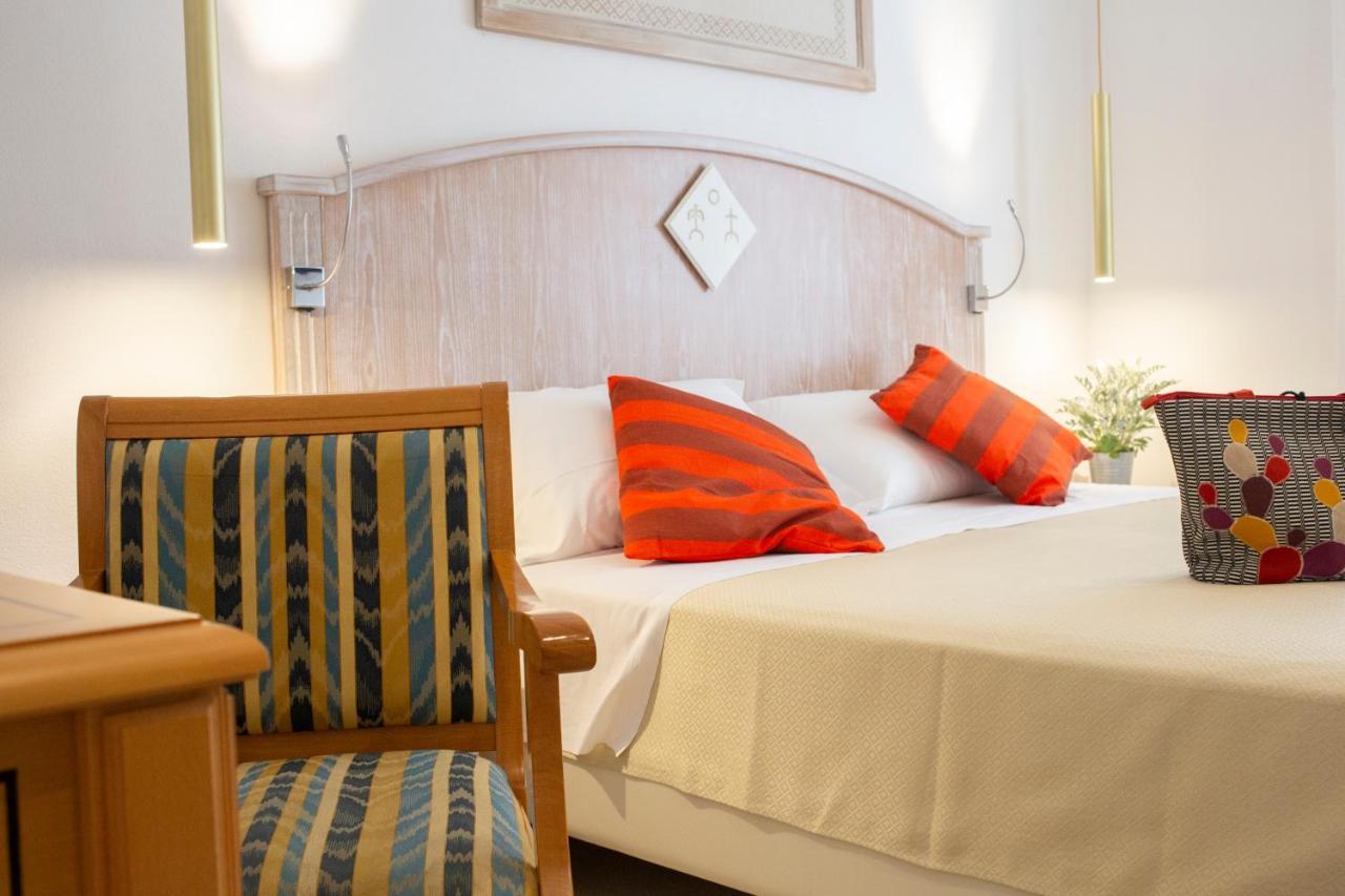 Tabernabe Hotell Tortolì Eksteriør bilde